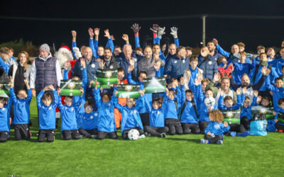 Χαμόγελα και ευχές στην Χριστουγεννιάτικη γιορτή των Ακαδημιών μας!